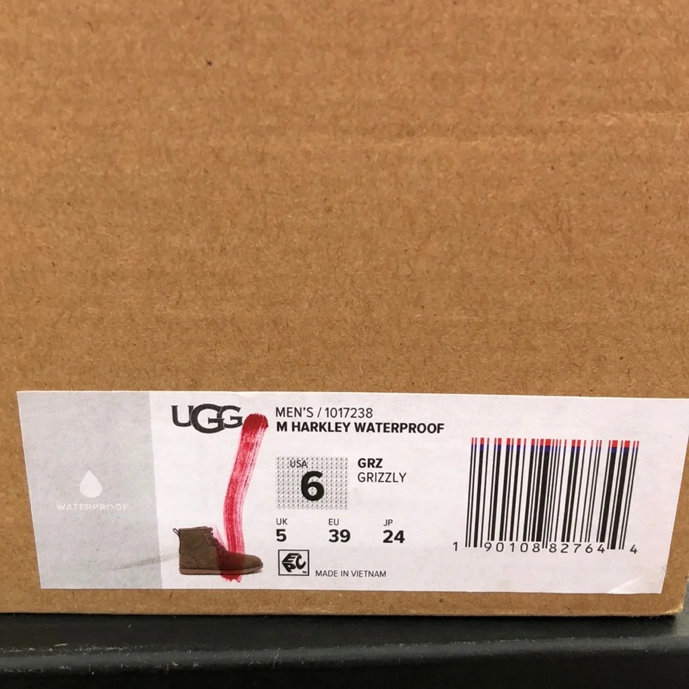 UGG Harkley Weather Waterproof Plain Toe Boot